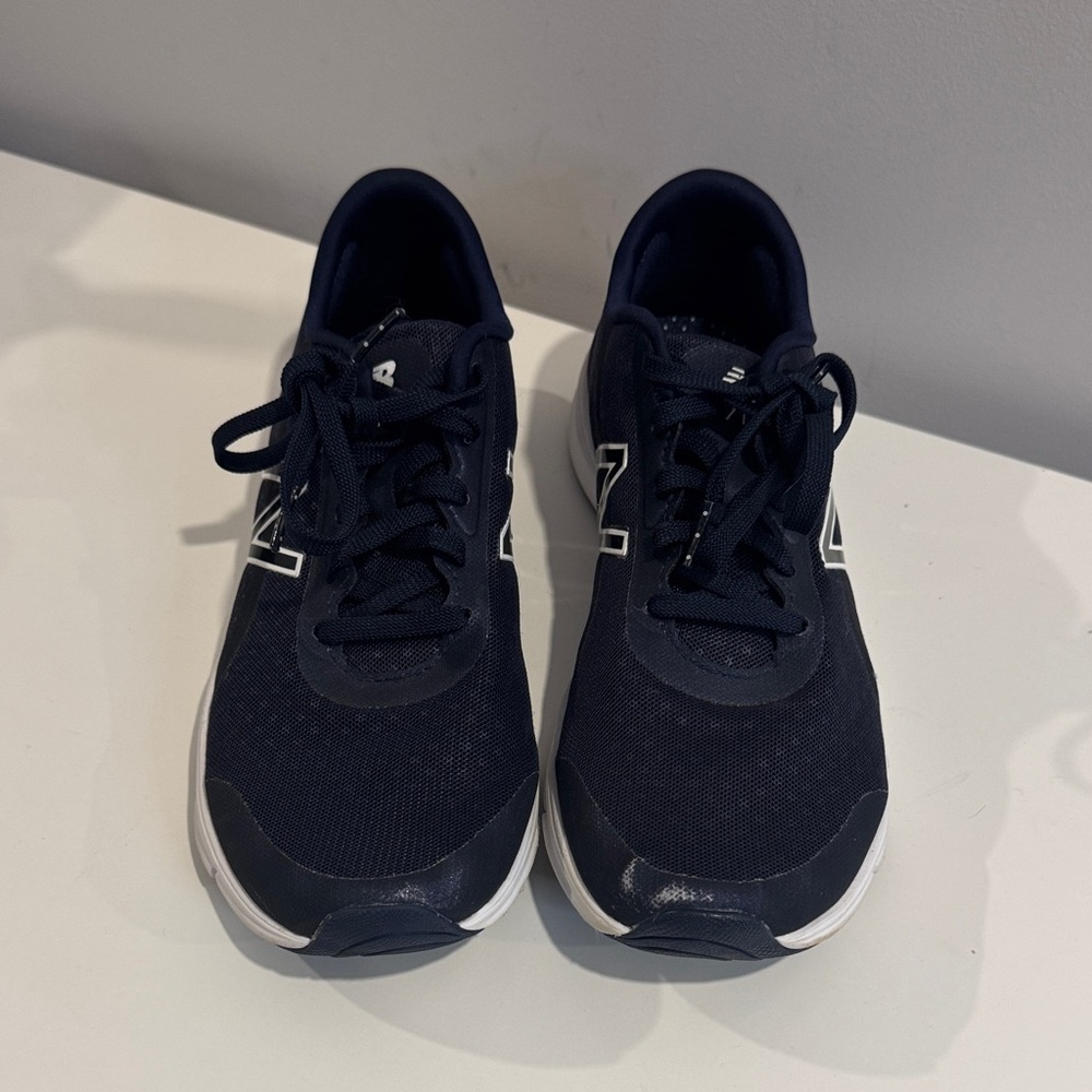 New Balance 711 Unisex Navy Blue Athletic Shoes